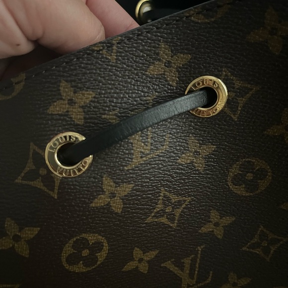 Louis Vuitton NéoNoé MM - Picture 8 of 9